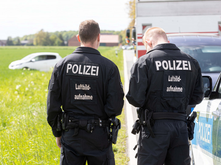 Die Polizei suchte auch mit Drohnen. Symbolbild