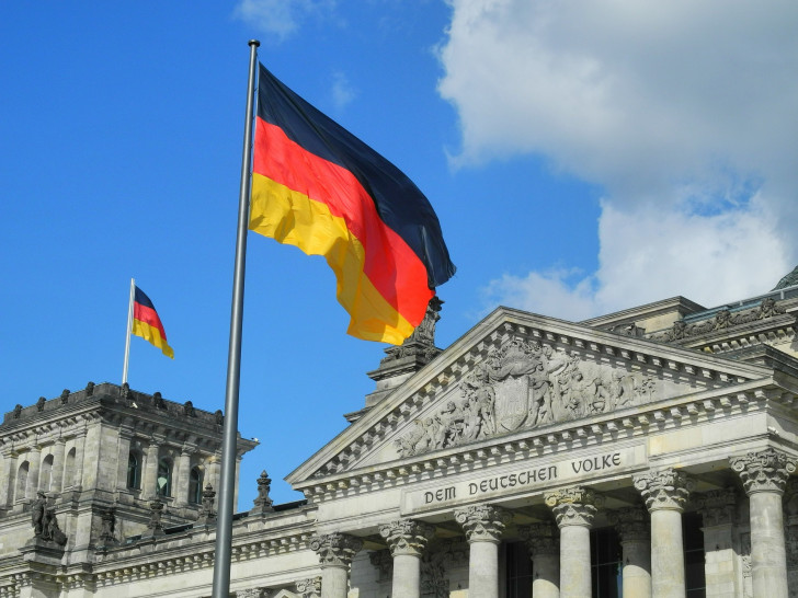 Hier wird über die Zukunft Deutschlands entschieden: das Reichstagsgebäude in Berlin. (Symbolfoto)