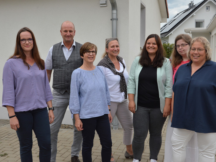 Sandra Mochmann (von links), Volker Wagner, Brigitte Böntgen, Petra Seidel-Daschke, Nicole Lübbecke, Simone Gumm und Birgit Gartner sind jetzt ein Team.