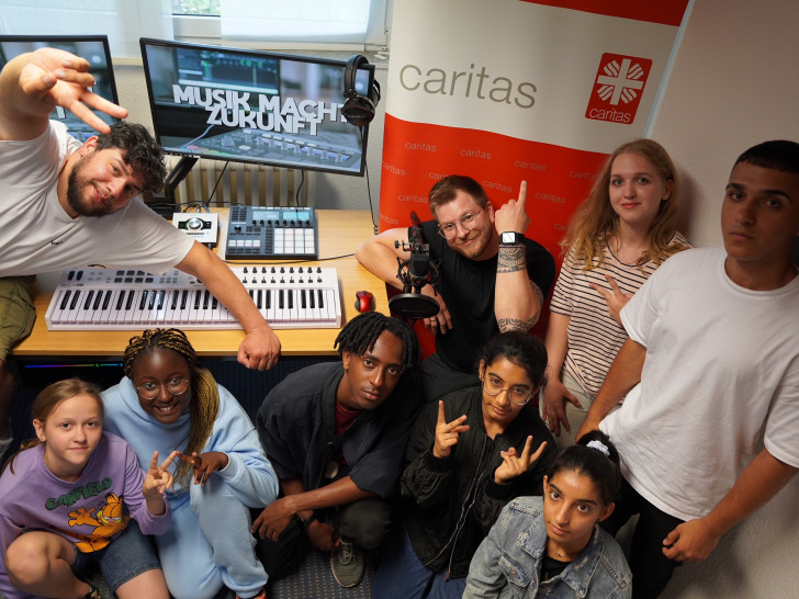 Teilnehmer beim Rap-Workshop des Caritasverbands Braunschweig.