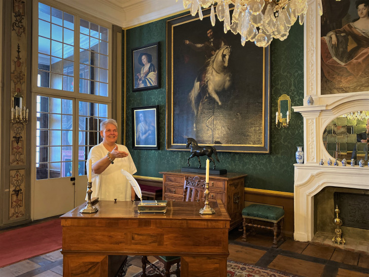 Die Wolfenbütteler Museumsleiterin Dr. Sandra Donner, hier in der Antichambre des Schloss Museums, wurde in die Historische Kommission für Niedersachsen und Bremen berufen.
