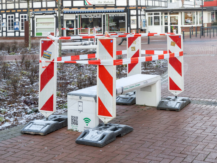 Zwei Solarbänke in Salzgitter-Bad wurden erheblich beschädigt.
