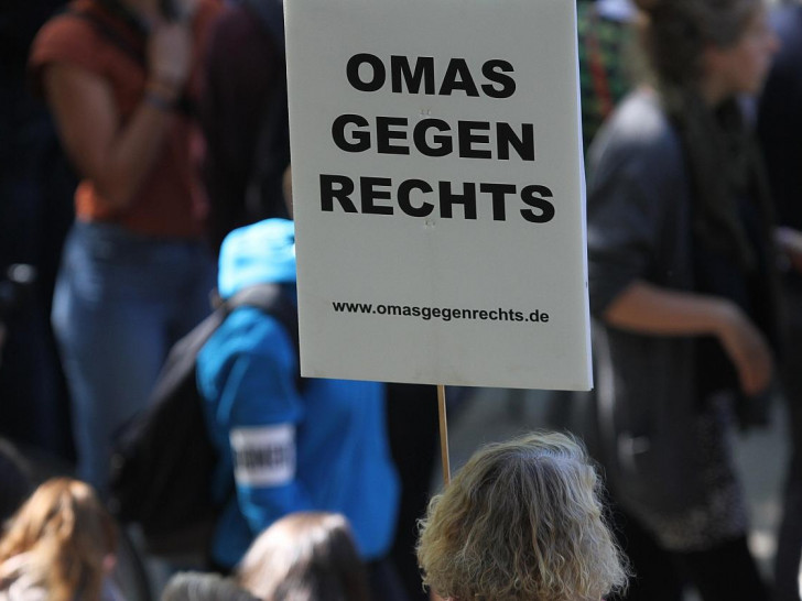 Omas gegen Rechts (Archiv)