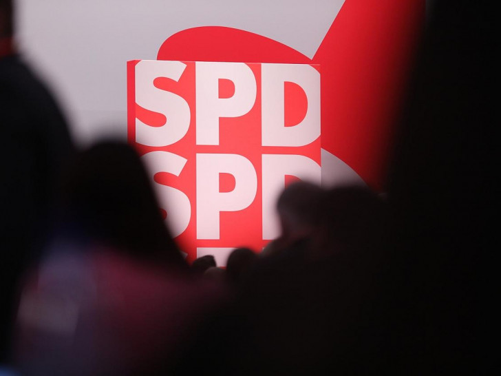 SPD-Logo auf Parteitag (Archiv)