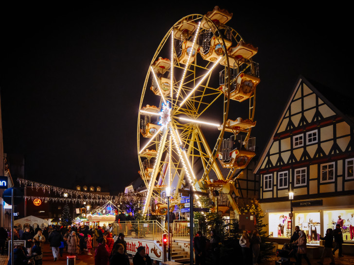 Auch das Riesenrad ist wieder mit dabei.