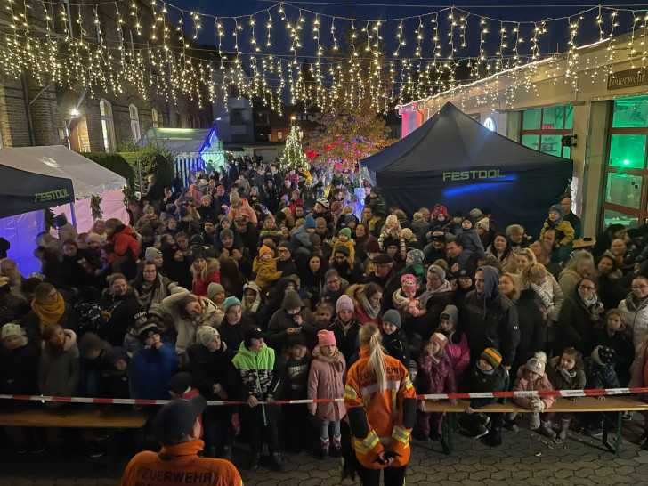 Im vergangenen Jahr war der Adventmarkt gut besucht. (Archiv)