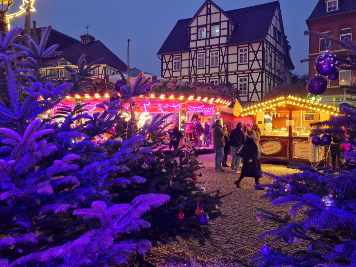 Zur Weihnachtsstadt Peine verwandelt sich die Innenstadt in ein stimmungsvolles Winterwunderland.