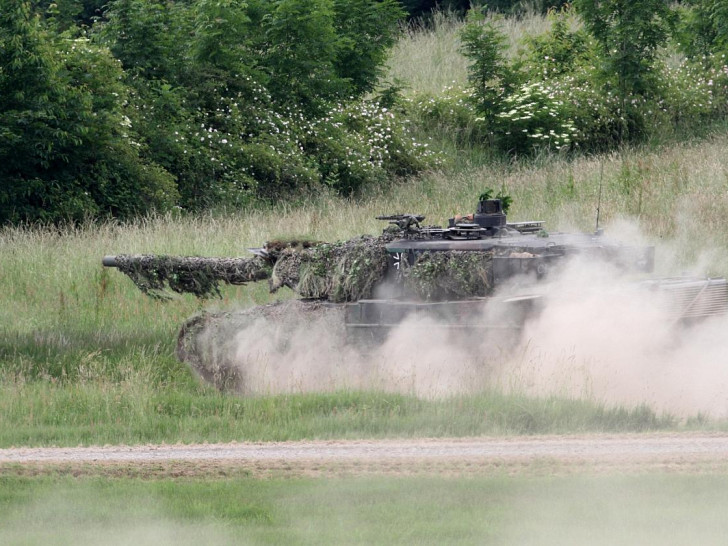 Bundeswehr-Panzer "Leopard 2" (Archiv)