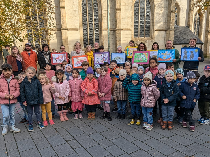 Der Kindergarten Kunterbunt hat das Projekt „SpielRaum Goslar“ mit eröffnet und im Anschluss auch einen ersten Rundgang gestartet. 