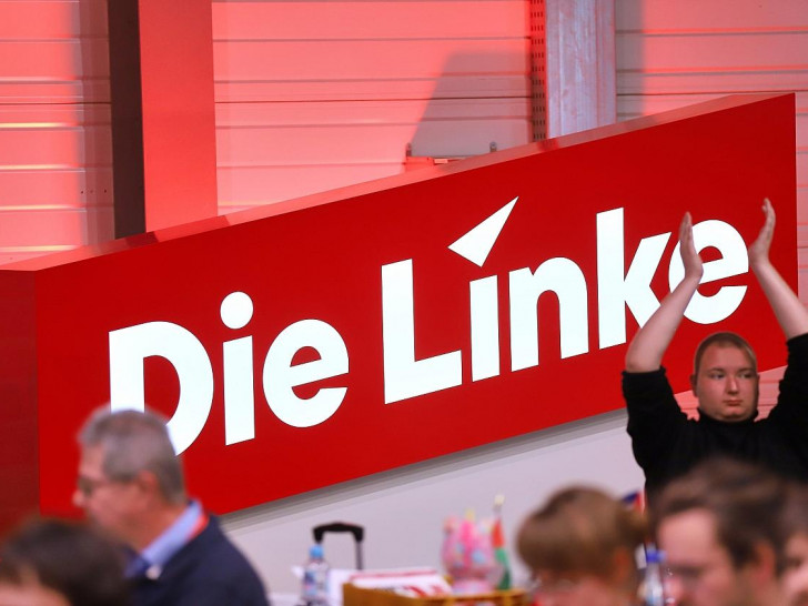 Linken-Logo auf Parteitag (Archiv)