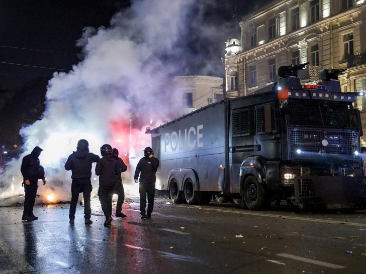 Proteste in Tiflis am 01.12.2024