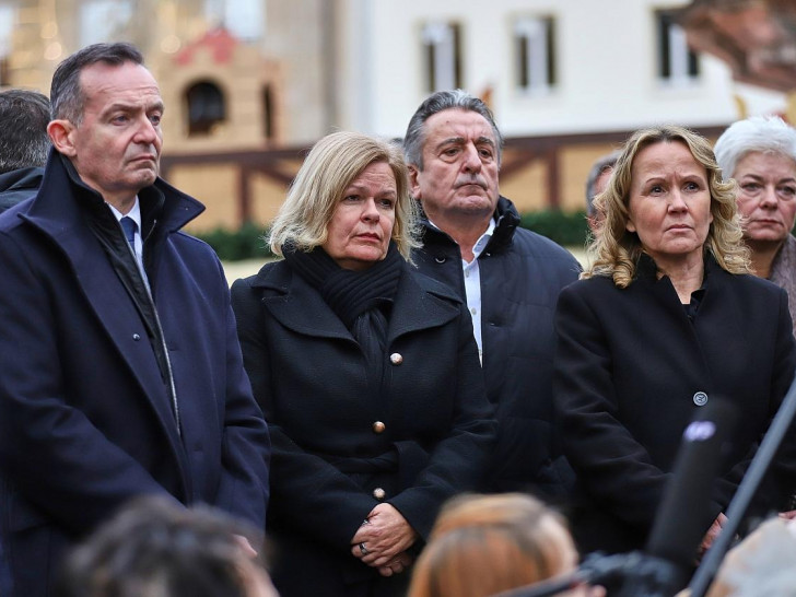 Nancy Faeser und weitere Spitzenpolitiker besuchen Tatort nach Anschlag von Magdeburg am 21.12.2024