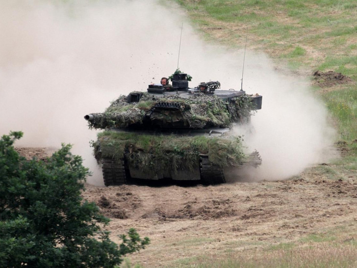 Bundeswehr-Panzer "Leopard 2" (Archiv)