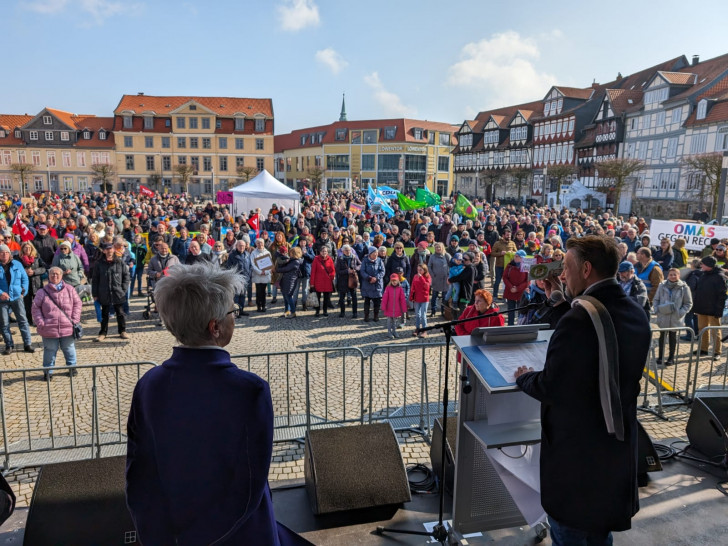 Auf dem Schlossplatz fand am Samstagmittag das Fest für die Demokratie statt.