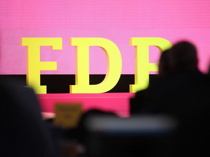 FDP-Logo auf Parteitag am 28.04.2024