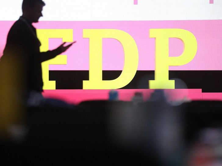FDP-Logo auf Parteitag am 28.04.2024