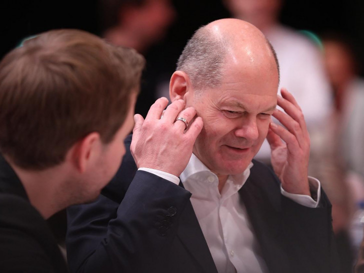 Kevin Kühnert und Olaf Scholz (Archiv)