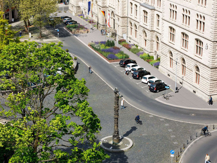 Der Fritz-Bauer-Platz soll umgestaltet werden.