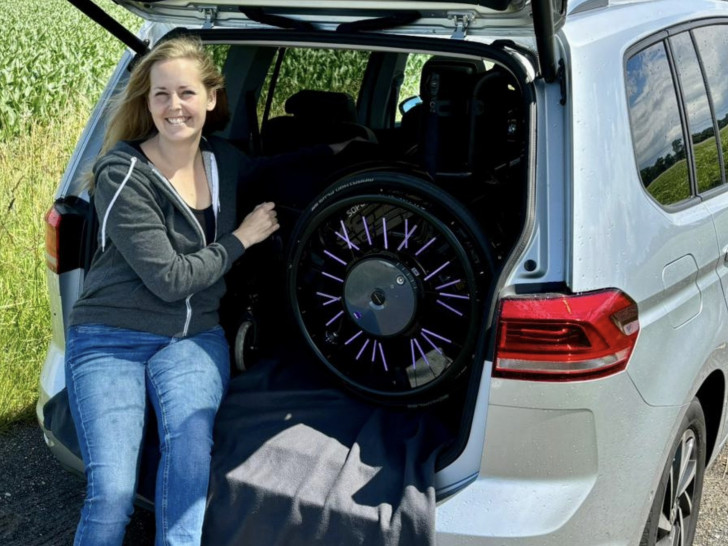 Nina braucht das Auto, um trotz MS mobil zu sein. 