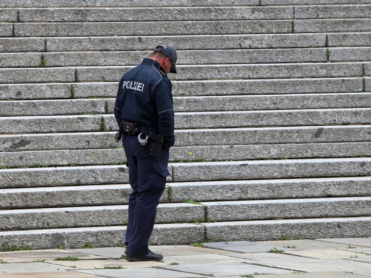 Polizei vor dem Bundestag (Archiv)