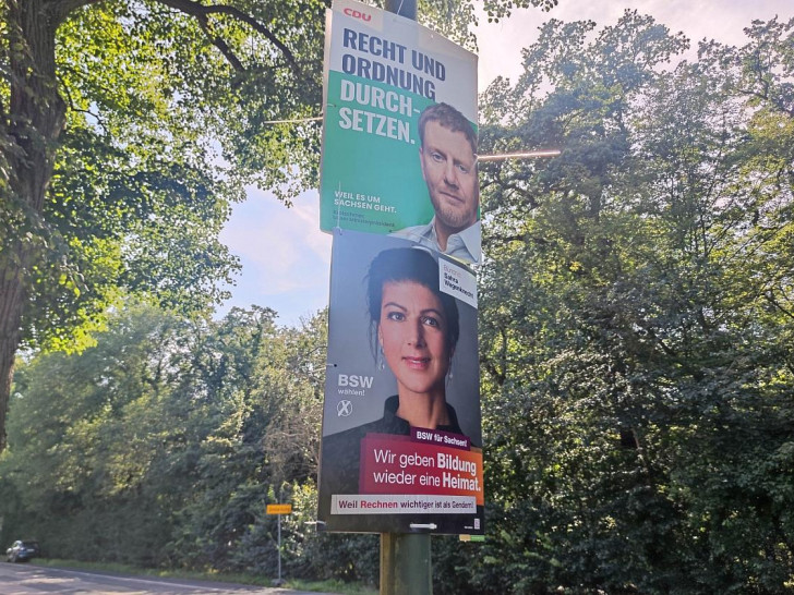 Wahlplakate von CDU und BSW zur Landtagswahl in Sachsen am 06.08.2024