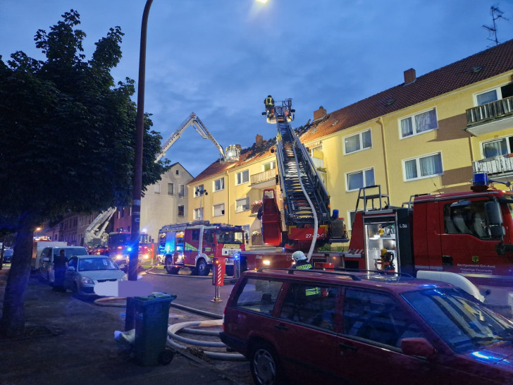 Am Sonntagabend kam es in der Wilhemstraße zu einem Dachstuhlbrand.