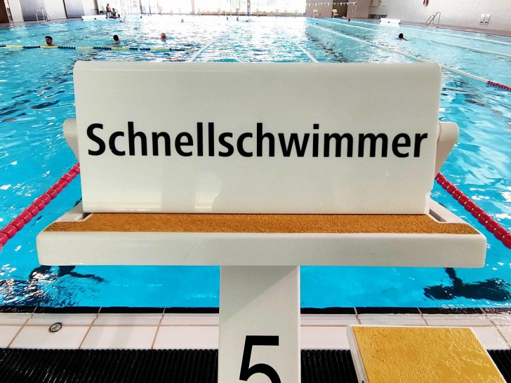 Schwimmbad (Archiv)