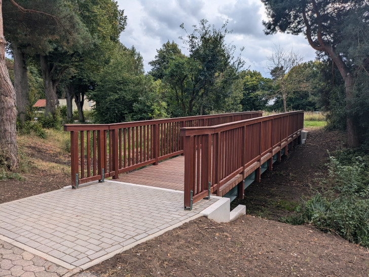 Die neue Geh- und Radwegbrücke in Fürstenau aus nördlicher Richtung.