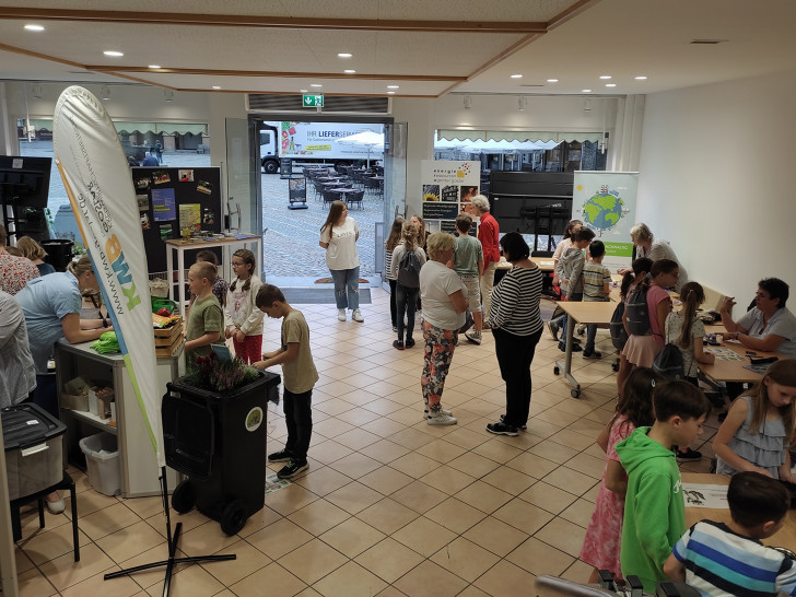 Die Mini-Messe im letzten Jahr war gut besucht. 140 Kinder informierten sich im MachMit!Haus über Klimaschutz und Nachhaltigkeit.