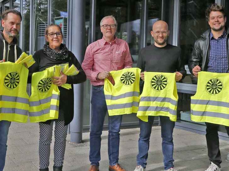 Marco Waldt, Kathrin Herrmann, Andreas Binner, Dr. Robert Hoffmann und Raphael Fett (v. li.).