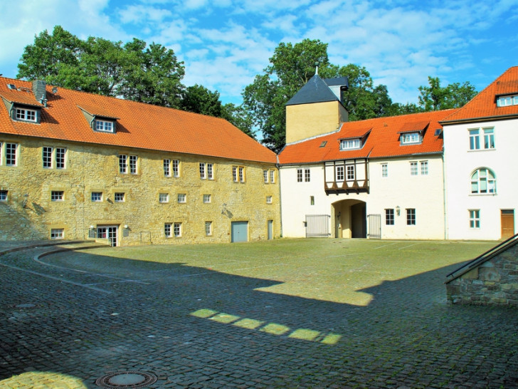 Die Veranstaltungen finden vor malerischer Kulisse statt. Hier auf dem Schlosshof.