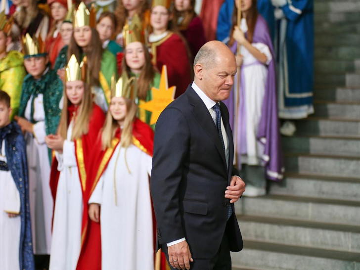 Olaf Scholz mit Sternsingern am 07.01.2025