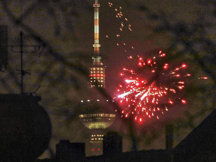 Silvesterfeuerwerk am Berliner Fernsehturm