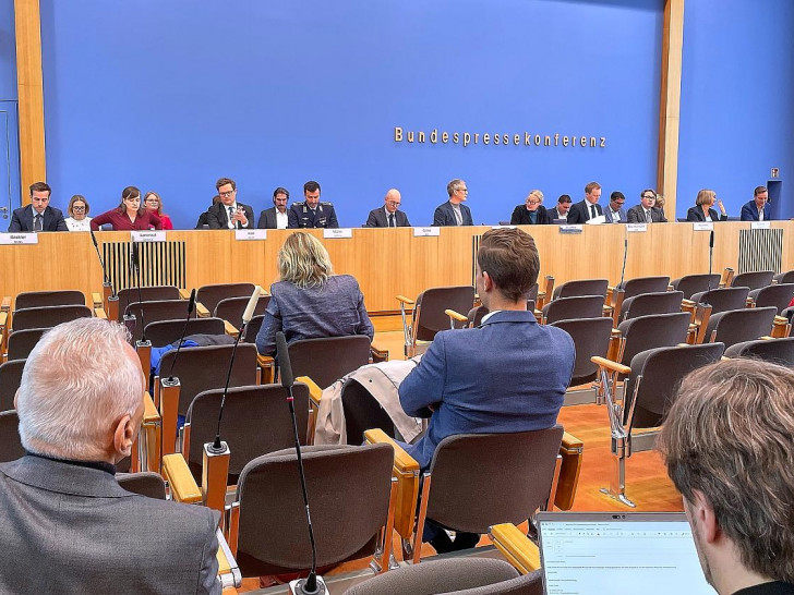 Regierungspressekonferenz am 13.10.2025