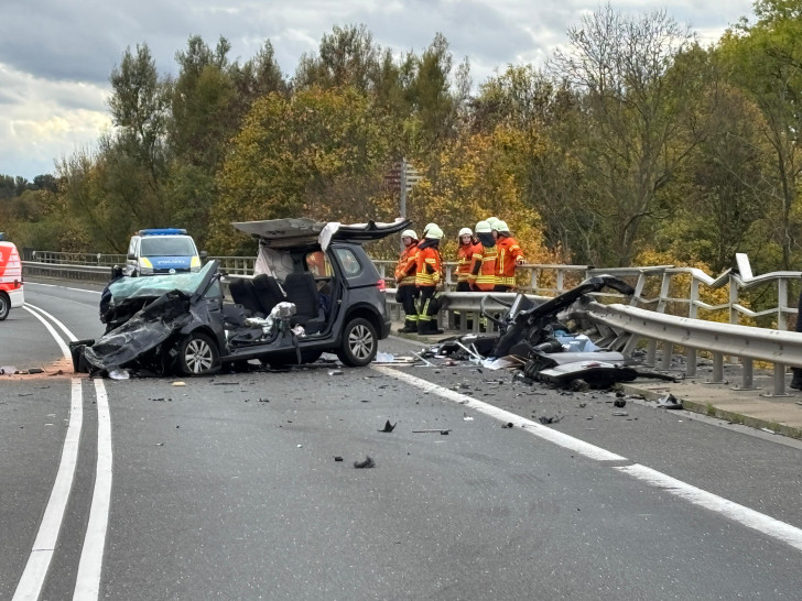 Am heutigen Samstagnachmittag kam es auf der B4 zu einem tödlichen Unfall.
