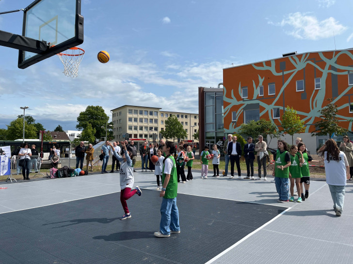 Die Eröffnung der 3x3 Basketballanlage im Juni.