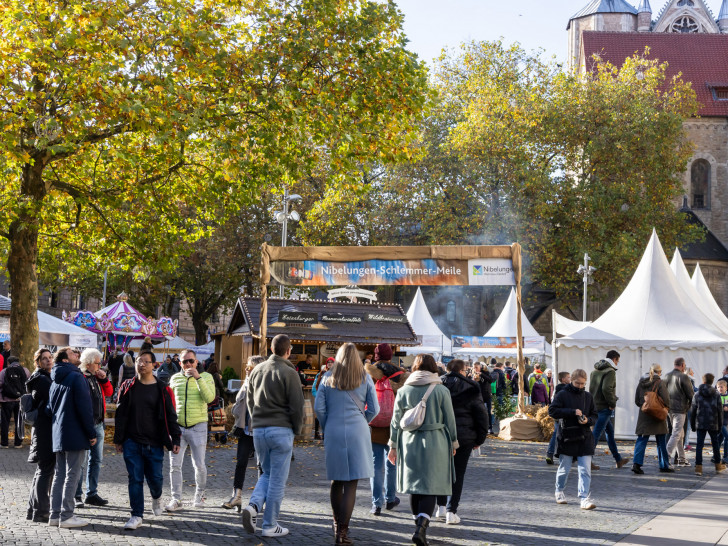 Gutes Essen, leckere Getränke, Live-Musik und Kinderprogramm: Die mummegenussmeile bietet alles für einen genussvollen Ausflug mit der Familie in die Braunschweiger Innenstadt.