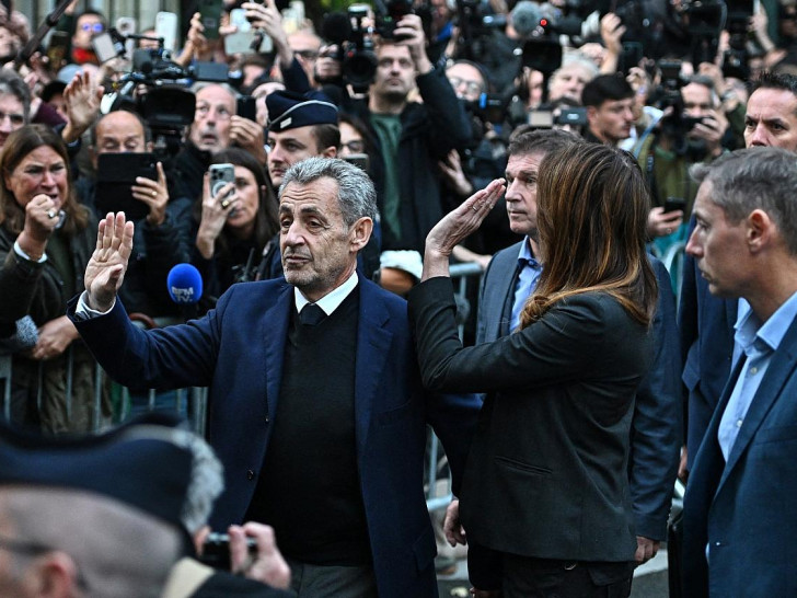 Nicolas Sarkozy und Carla Bruni-Sarkozy am 21.10.2025
