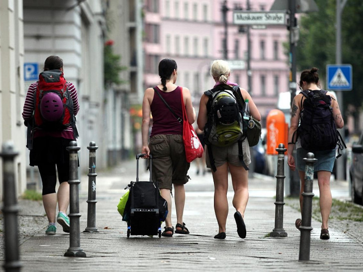 Touristen in Berlin-Kreuzberg (Archiv)