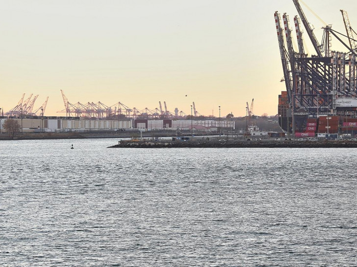 Industrieanlagen (Archiv)