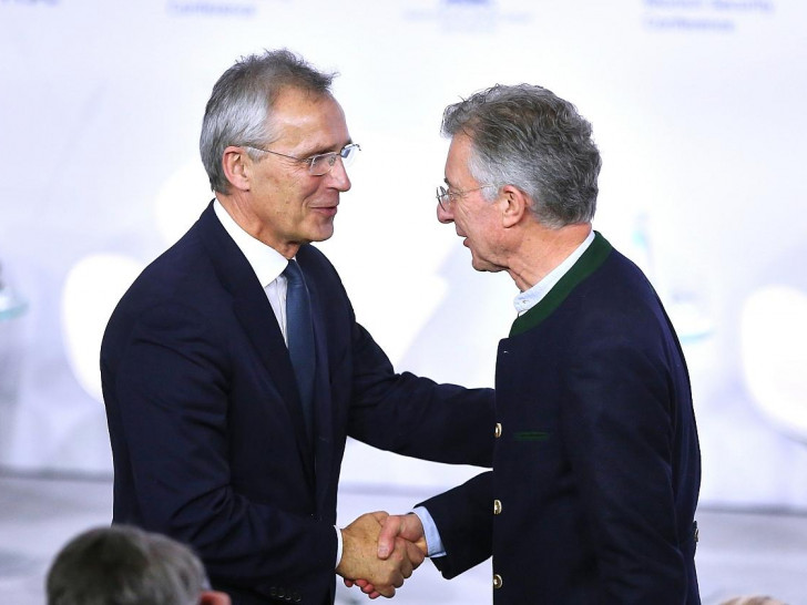 Jens Stoltenberg und Christoph Heusgen (Archiv)