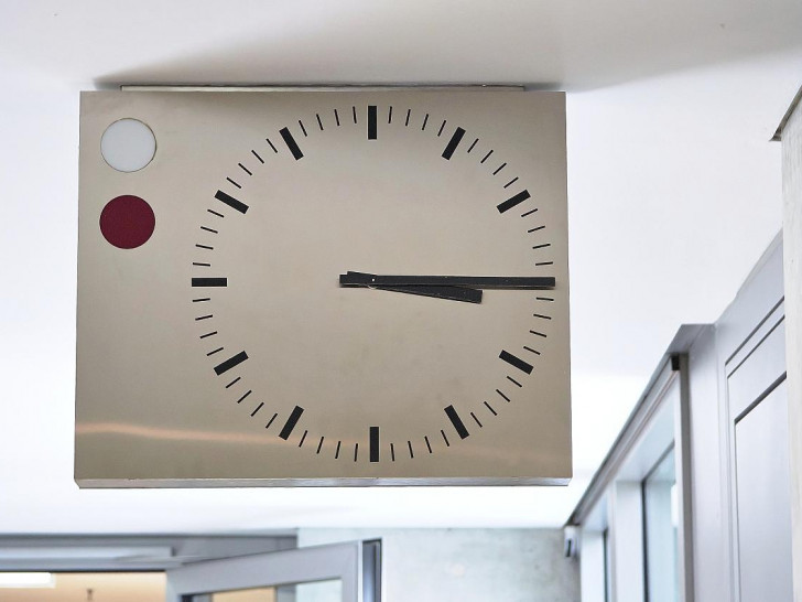 Uhr (Archiv)