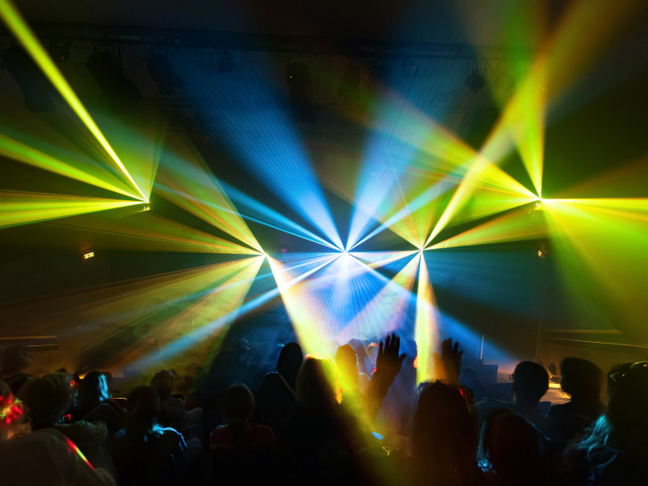 Die Lasershow wird mehrmals am Tag gezeigt.