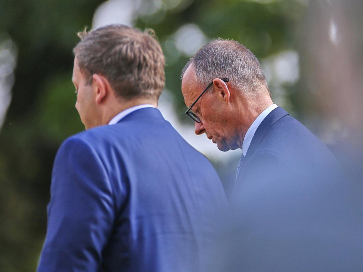 Lars Klingbeil und Friedrich Merz (Archiv)
