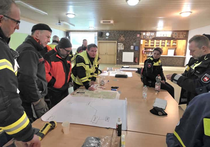 Rund 90 Kräfte hatten nach dem Mann gesucht. 