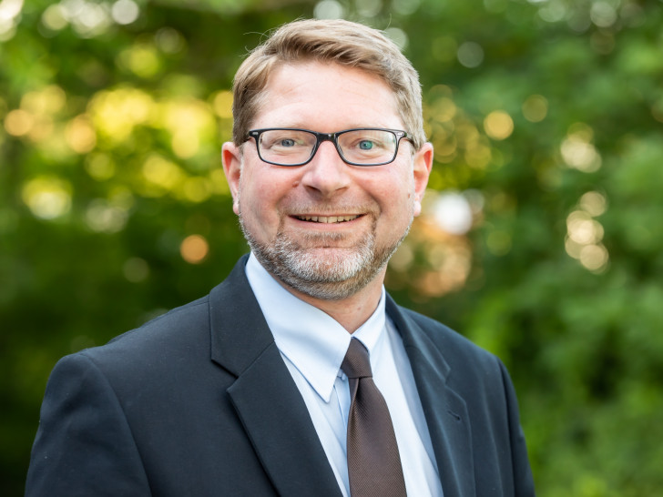 Marco Kelb stellt sich für eine zweite Amtszeit als Samtgemeindebürgermeister der Samtgemeinde Sickte zur Verfügung.