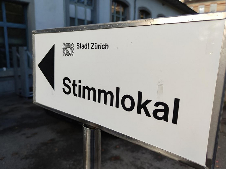 Wahllokal in Zürich (Archiv)