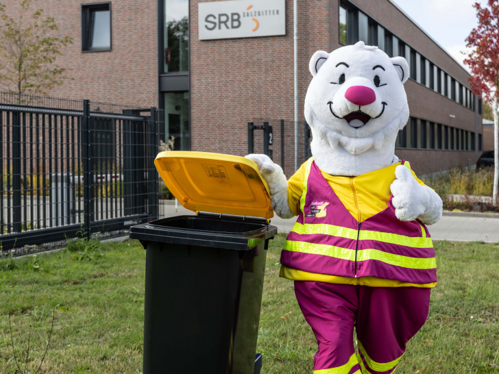Die neue gelbe Tonne mit dem "Trennbär" der Stadt.