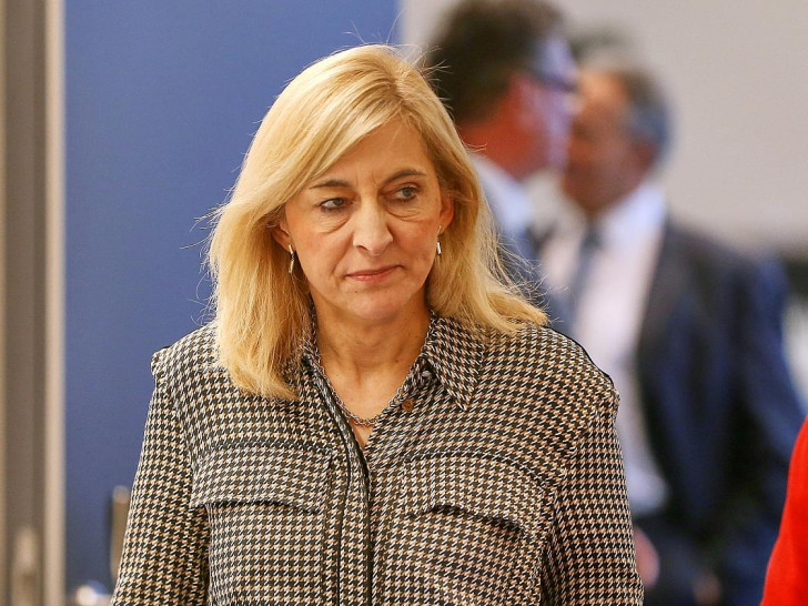 Nina Warken am 11.11.2025