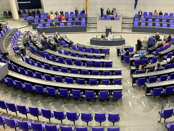 Bundestagssitzung am 28.11.2025